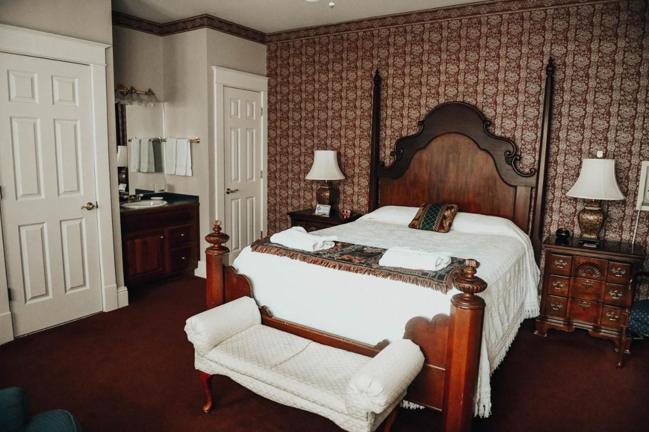 China Clipper Inn (Adults Only) Ouray Bagian luar foto