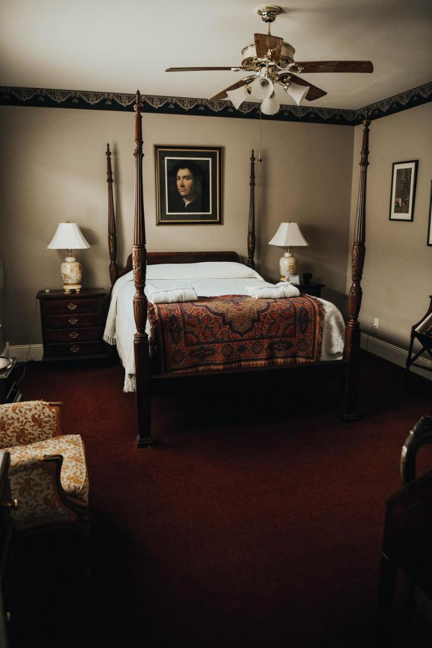 China Clipper Inn (Adults Only) Ouray Bagian luar foto