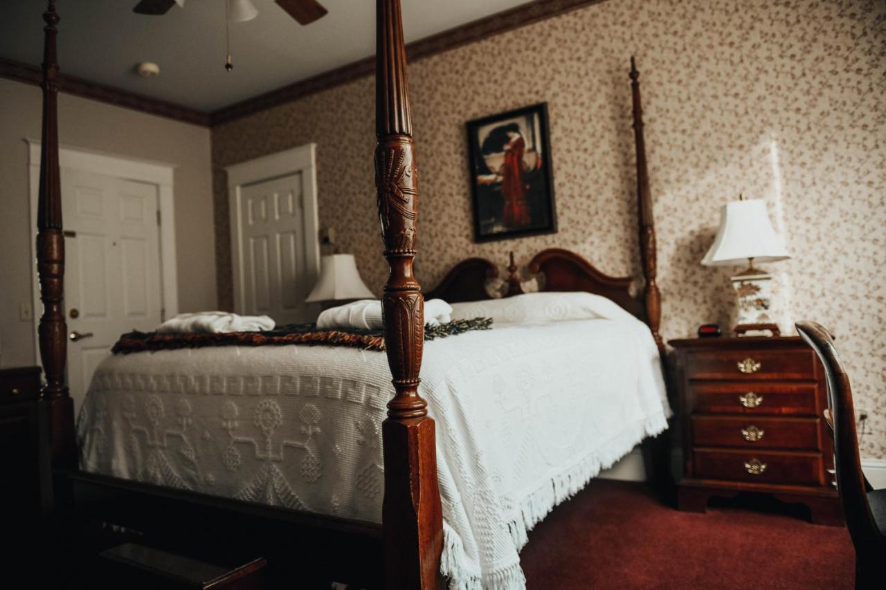 China Clipper Inn (Adults Only) Ouray Bagian luar foto