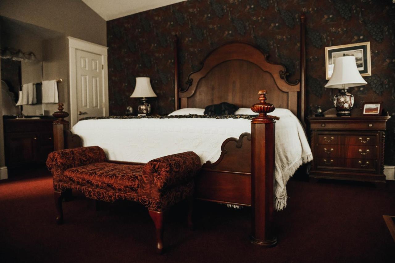 China Clipper Inn (Adults Only) Ouray Bagian luar foto