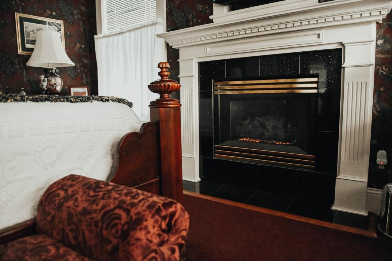 China Clipper Inn (Adults Only) Ouray Bagian luar foto