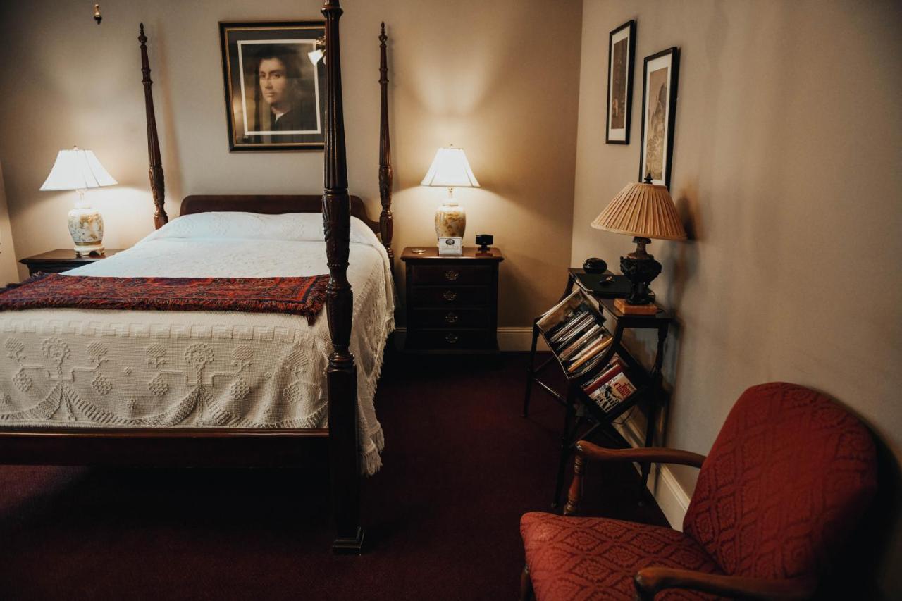 China Clipper Inn (Adults Only) Ouray Bagian luar foto